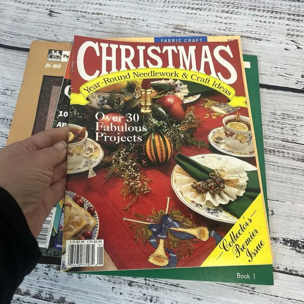 Vintage Set of 12 Craft Quilt Magazines Christmas Cross Stitch Leisure Arts Mugs